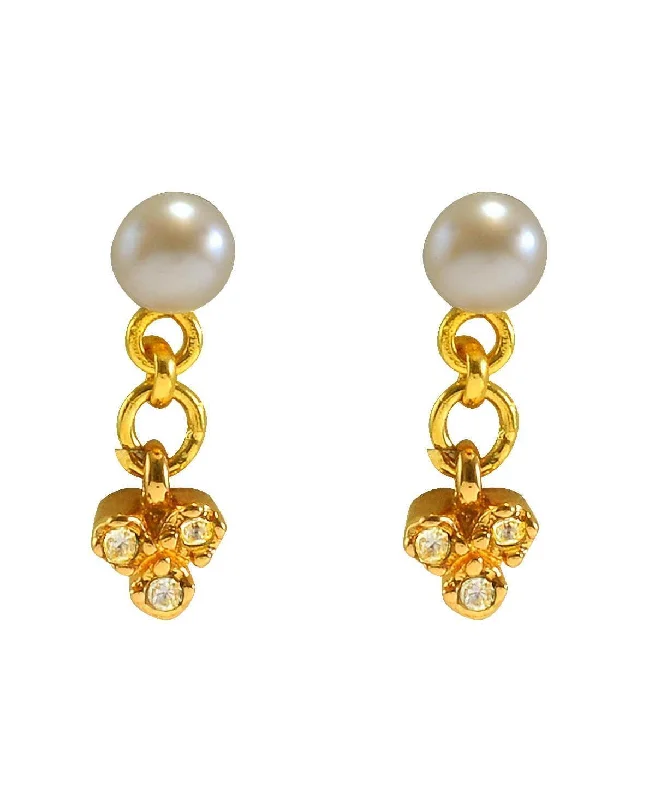 Classic Pearl Stud Earring