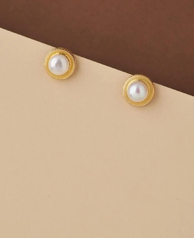 Classy White Pearl Stud Earring