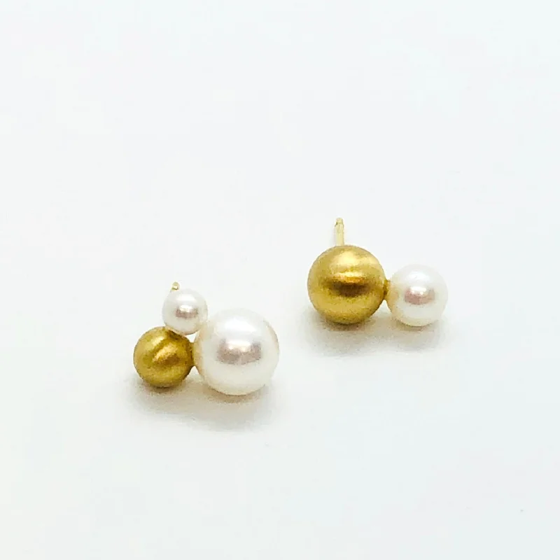 Cloud Pearl Earrings