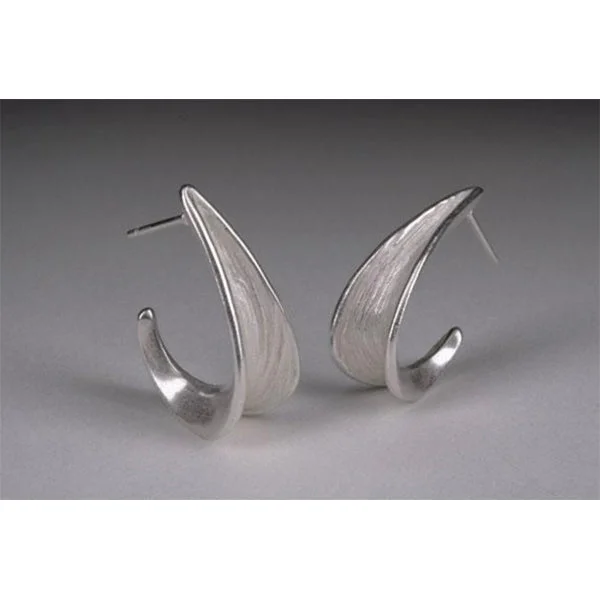 Long Horn Earring E39 28mm long SS