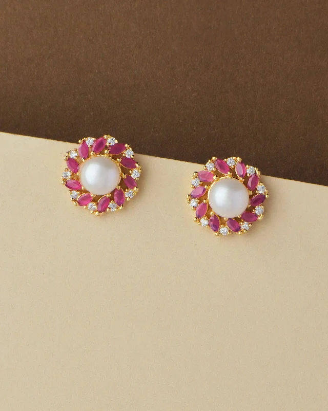 Classic Pearl Stud Earring