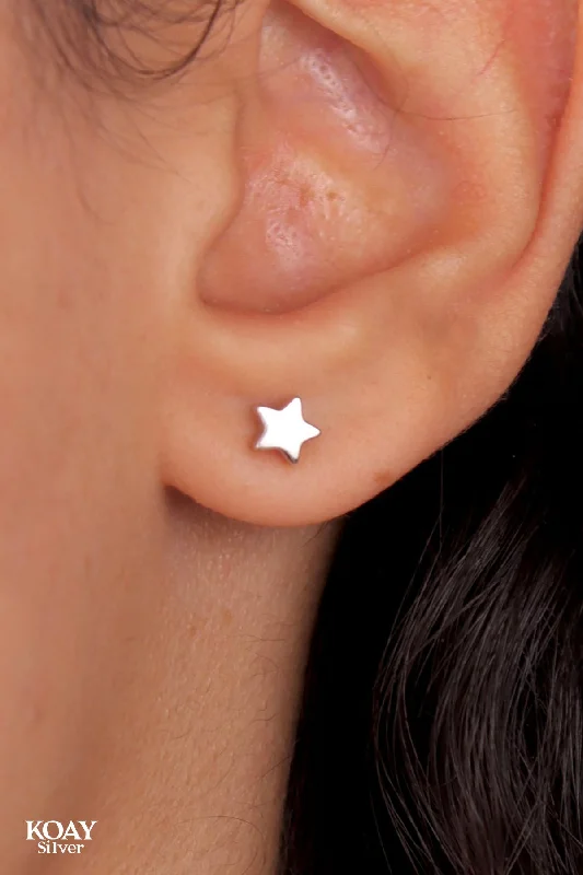 Tiny Star Earring (02)