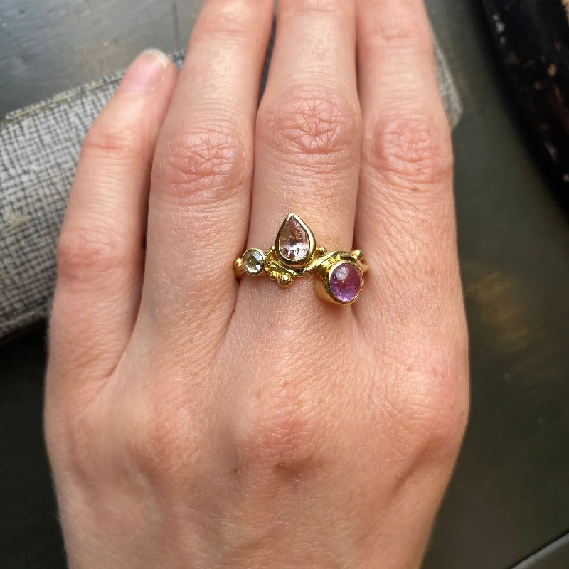 Seafire 18K & 22K Gold Ring w. Morganite, Sapphire & Diamond