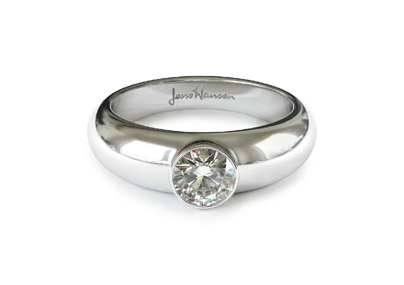 JW73 Diamond Ring, White Gold & Platinum