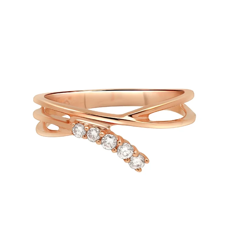 Interlocking Gold and Diamond Criss Cross Band