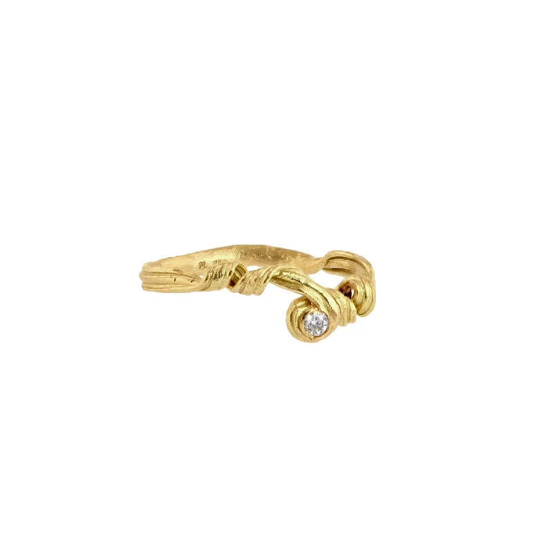 Fouettés #2 18K Gold Ring w. Diamond