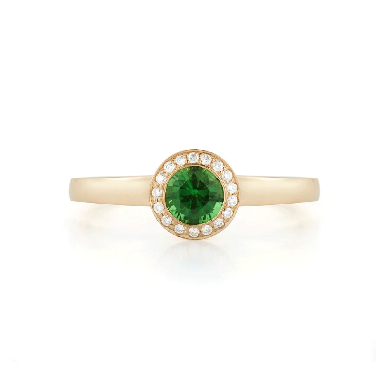 Steller Tsavorite and Diamond Ring