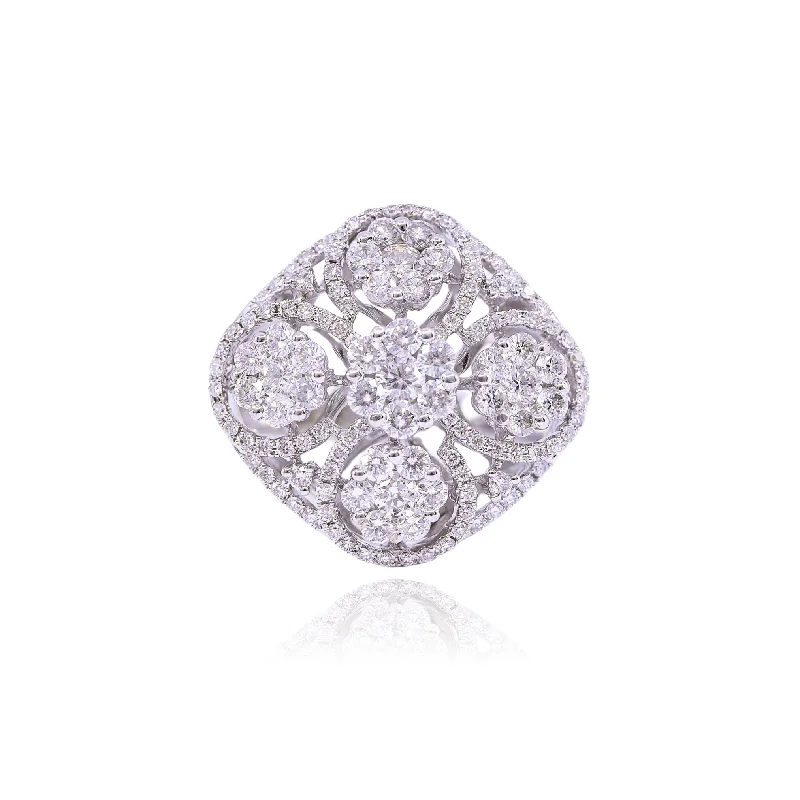 ESTATE 18K WHITE GOLD DIAMOND CLUSTER RING - 2.00CTW