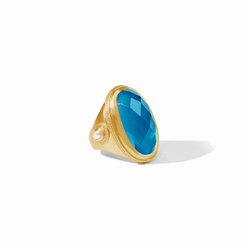 Cannes Statement Ring in London Blue Size 7