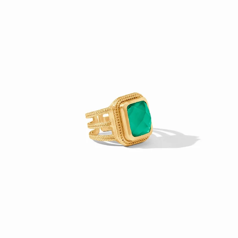 Cheval Statement Ring in Emerald Green Size 8